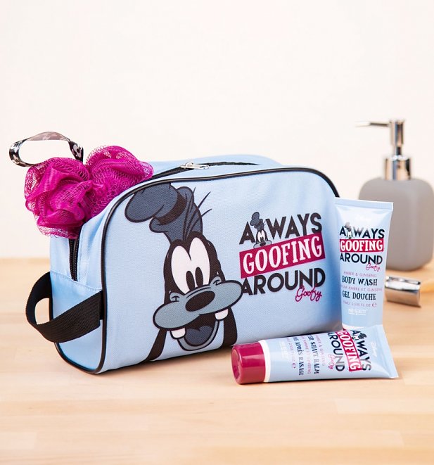 Disney Goofy Wash Bag Gift Set from Mad Beauty