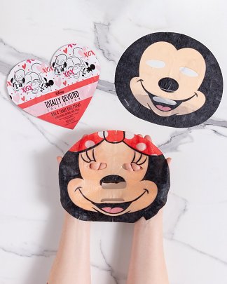 Disney Minnie and Mickey Totally Devoted Tear and Share Sheet Face Mask