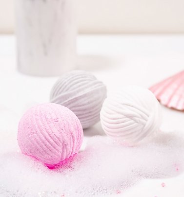 Disney The Aristocats Marie Bath Fizzer Trio from Mad Beauty Disney The Aristocats Marie Bath Fizzer Trio from Mad Beauty