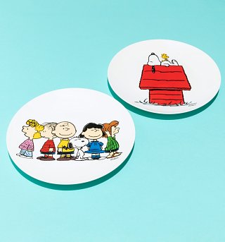 Peanuts Snoopy and Gang Set of Two China Plates Peanuts Snoopy and Gang Set of Two China Plates