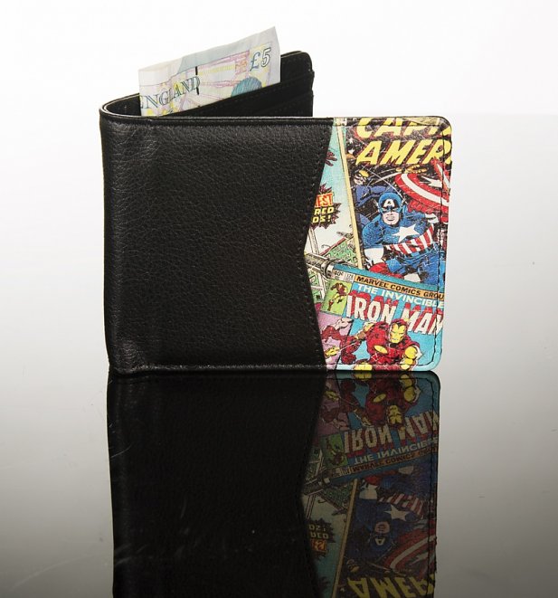 Retro Marvel Comics Outside Print Wallet Retro Marvel Comics Outside Print Wallet